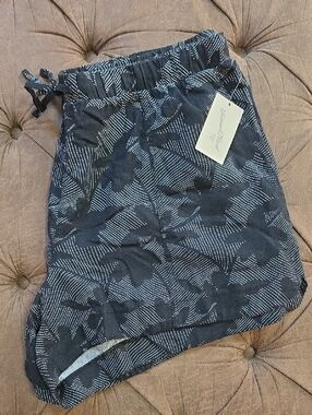 Women’s High Rise Linen Blend Shorts